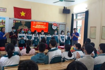 LỄ KÊT NẠP ĐOÀN VIÊN MỚI NĂM HỌC 2020 – 2021