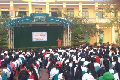 Trường THCS Nam Thắng tổ chức tuyên truyền ATTH trước Tết Nguyên đán Kỷ Hợi 2019