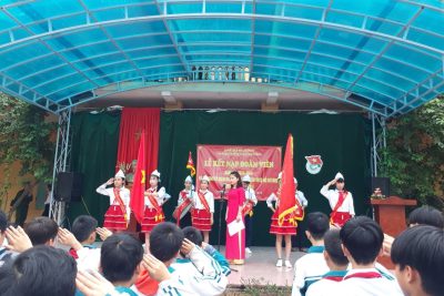 Trường THCS Nam Thắng tổ chức lễ “Kết nạp Đoàn viên mới” và “Mít tinh kỷ niệm 88 năm ngày thành lập Đoàn TNCS Hồ Chí Minh”